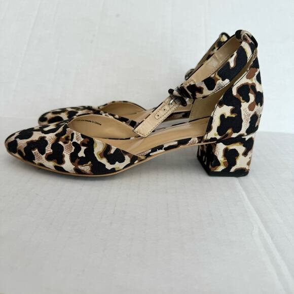 Cabi Kiki Ankle Kitten Block Heel - Picture 9 of 15